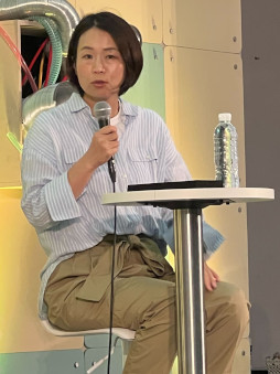 画像ギャラリー No.002のサムネイル画像 / 「ドラゴン桜」の三田紀房氏と担当編集・佐渡島庸平氏が,宇宙スタートアップを手掛ける岡島礼奈氏と登壇。漫画とスタートアップの共通点を探る