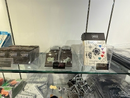 ���������꡼ No.024�Υ���ͥ������ / K-POP�С�����륢���ɥ��PLAVE�����ܸ��鵭ǰ�ݥåץ��åץ��ȥ����ϥ�ݡ��ȡ��ե��ȥ��ڡ����λųݤ�����ꥰ�å�������å���