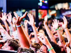 ��gamescom 2025�פ�Opening Night Live�����ڤ�˳��롣60�ʾ�ι���ϰ褫�饲�����Ҥ����뤷���ӥ��ͥ��ȥ��󥿥᤬�򺹤���5���֤�