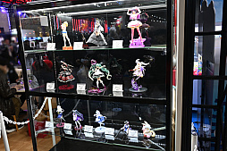 ���������꡼ No.021�Υ���ͥ������ / �֥��ߥ塼������ �������� 2025�ץ�ݡ��ȡ�60��ǯ��ޤ������졼�󥲡������͵�������˹�碌�Ʋ���ʷ�ϵ������Ѥ��