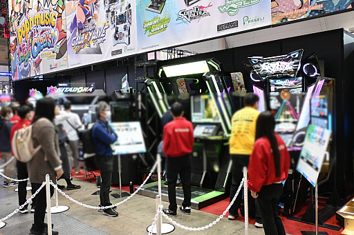 ���������꡼ No.031�Υ���ͥ������ / �֥��ߥ塼������ �������� 2025�ץ�ݡ��ȡ�60��ǯ��ޤ������졼�󥲡������͵�������˹�碌�Ʋ���ʷ�ϵ������Ѥ��