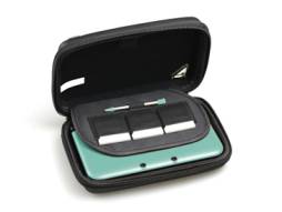 画像ギャラリー No.006のサムネイル画像 / 収納したまま通信状態を確認できる3DS LL用ポーチにミントとピンクが追加