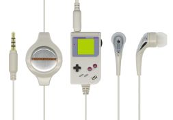 画像集#002のサムネイル/初代ゲームボーイをモチーフにしたインイヤーヘッドセットが12月19日発売