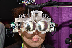 ���������꡼ No.006�Υ���ͥ������ / ��SIGGRAPH�ϴ�¸��VR HMD�ǤϤǤ��ʤ���ᴶ��ɽ�����ǽ�Ȥ���ֲ��Ѿ����б�HMD�פ�NVIDIA�֡������θ����Ƥߤ�