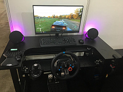 画像ギャラリー No.003のサムネイル画像 / Willow,ゲーマー向けデスク「ARCdesk」を「ゲーミングアイテム体感フェア」に出展。12月14日に渋谷ロフトで開催