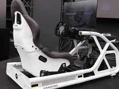 ZENKAIRACING,シミュレーションレーシングデバイスで知られるFanatecの正式代理店に。両社の取り組みが紹介されたPRイベント開催