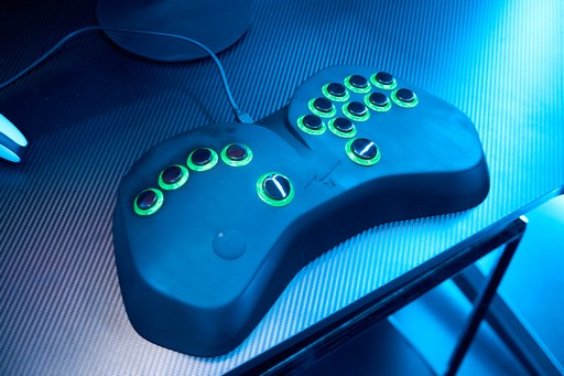 ���������꡼ No.003�Υ���ͥ������ / �ߥ��Τ�e���ݡ��ĥ������ܳʻ���ޤ��ϥ�С��쥹�䥲���ߥ󥰥������ʤɤ򻲹ͽ�Ÿ��SF6�ȤΥ���ܤ�ȯɽ��TGS2025��