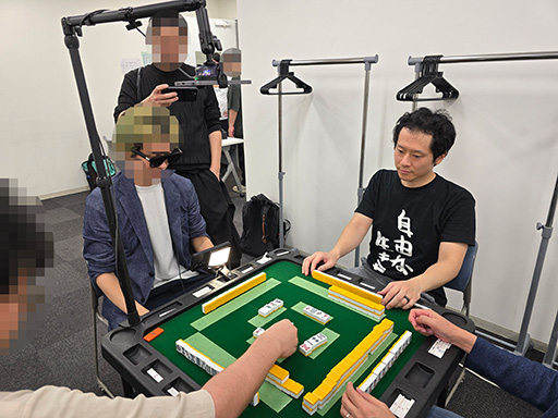 ���������꡼ No.004�Υ���ͥ������ / AR���饹�ȥ��ޡ��ȥե����AI���Τ��פ򥢥�����!? �ꥢ������˱�Ф�Ťͤ�֥����ѡ�AI����פ��θ����Ƥߤ���TGS2025��