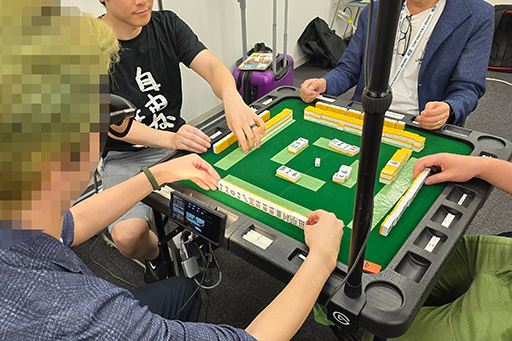 ���������꡼ No.007�Υ���ͥ������ / AR���饹�ȥ��ޡ��ȥե����AI���Τ��פ򥢥�����!? �ꥢ������˱�Ф�Ťͤ�֥����ѡ�AI����פ��θ����Ƥߤ���TGS2025��