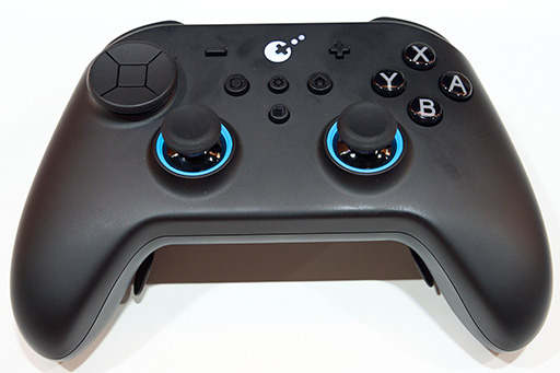 ���������꡼ No.008�Υ���ͥ������ / �ȼ����Ѥ�Bluetooth�Ǥ����ٱ��Gulikit�ο������ѥåɤ˿���Ƥ�����TGS��ȯɽ����TMR���ƥ��å���ܥ�ǥ����Ϫ��TGS2025��