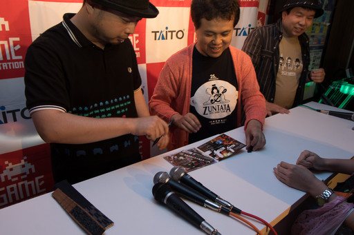 画像ギャラリー No.034のサムネイル画像 / ほぼ全筺体が電子マネー3種類に対応。ZUNTATAも応援に駆けつけた「タイトーステーション船橋店」のグランドオープン初日をレポート