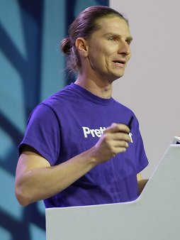 ���������꡼ No.010�Υ���ͥ������ / ��GDC 2016��30ǯ�Υ����೫ȯ�򿶤��֤ꡤ13̾�ζȳ��ͤ��ȡ����򷫤깭������Flash Backwards 30 Years of Making Games�פ��ݡ���