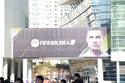 ���������꡼ No.003�Υ���ͥ������ / ��G-Star 2017�ϴڹ����Υ����ॷ�祦��G-Star 2017�פ����롣Nexon�ο���ޥۥ������OVERHIT�פ�Bluehole��MMORPG��A��IR�פξ���������ܤ�