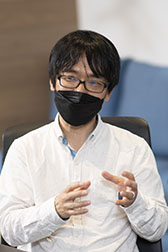 ���������꡼ No.002�Υ���ͥ������ / SNK����2�϶ȴ����ܻؤ��Τϡ��������Х�Top10�Υѥ֥�å��㡣���Υ����ޥ�Ȥʤ�3̾�ˡ�����SNK�κ��Ȥ��줫���ʹ���Ƥߤ�