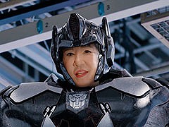 和田アキ子さん,実は巨大ロボット!? 「トランスフォーマー/ビースト覚醒」玩具シリーズのアンバサダー就任と新CMの放送情報が公開に
