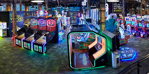 ���������꡼ No.019�Υ���ͥ������ / �Υ��󥿥ӥ塼�ϡ�����������沈�����GENDA���������å����ס�GENDA��������Υ��󥿥��Ȥˤʤ�Ȥ��ˡ�1�Ĥ��礭�����Ȥʤ�����沈����ɤ��ܻؤ��Ƥ���